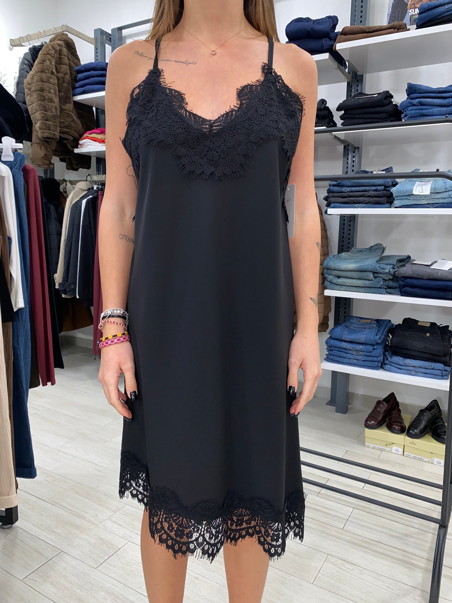 Abito sottoveste in pizzo